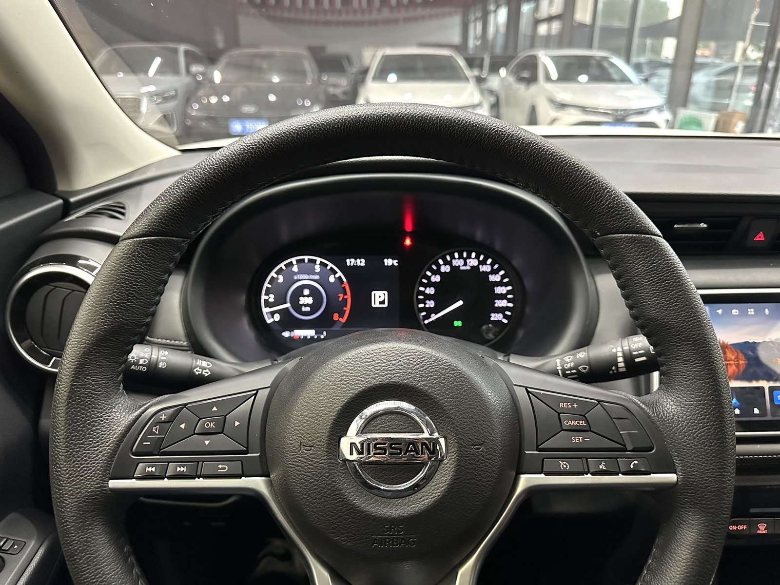 Nissan Kicks 2022, 1.5 л вариатор CVT, комплектация XV Luxury — изображение 17