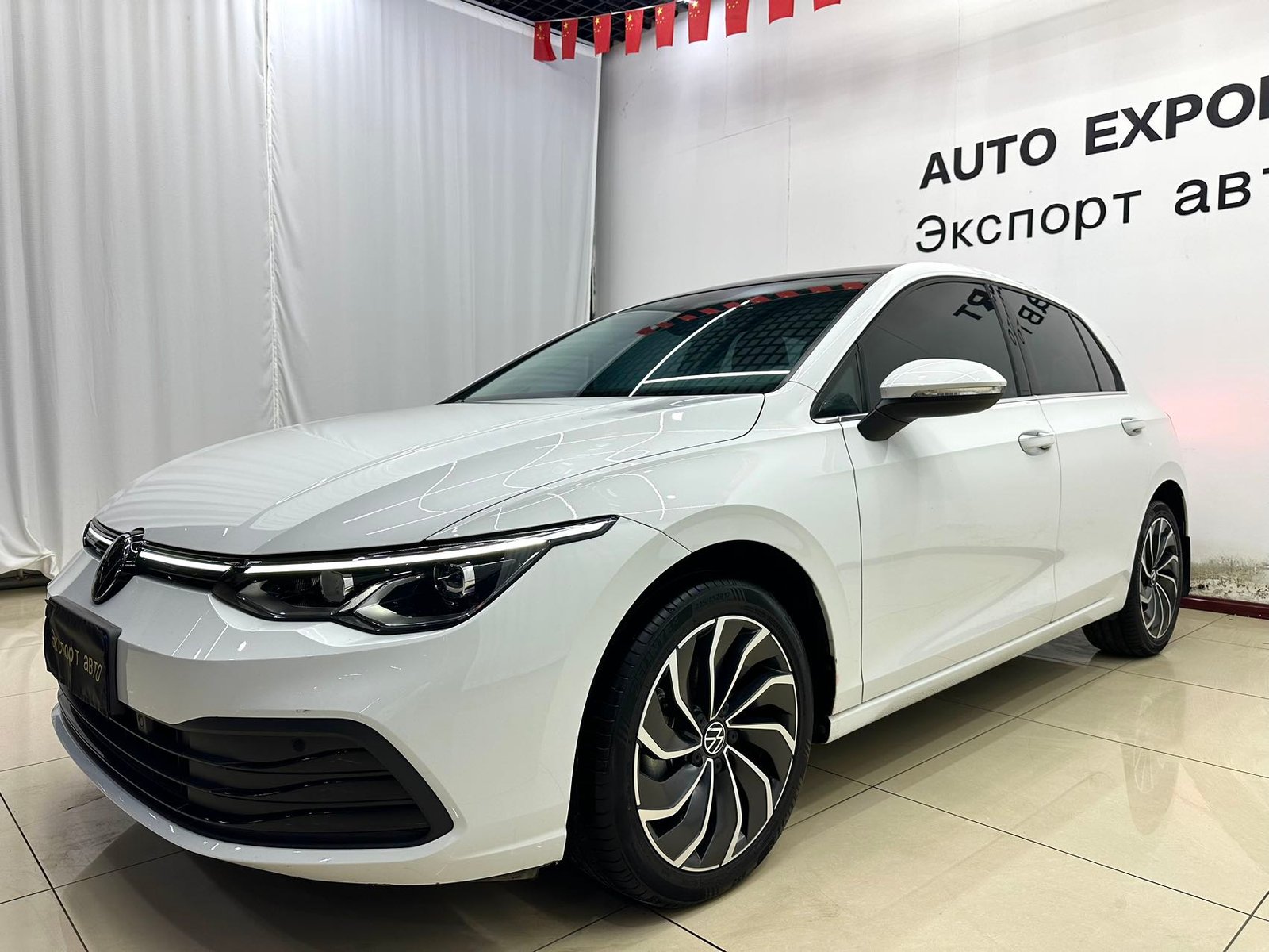Volkswagen Golf 2023, 280TSI DSG Pro — изображение 2