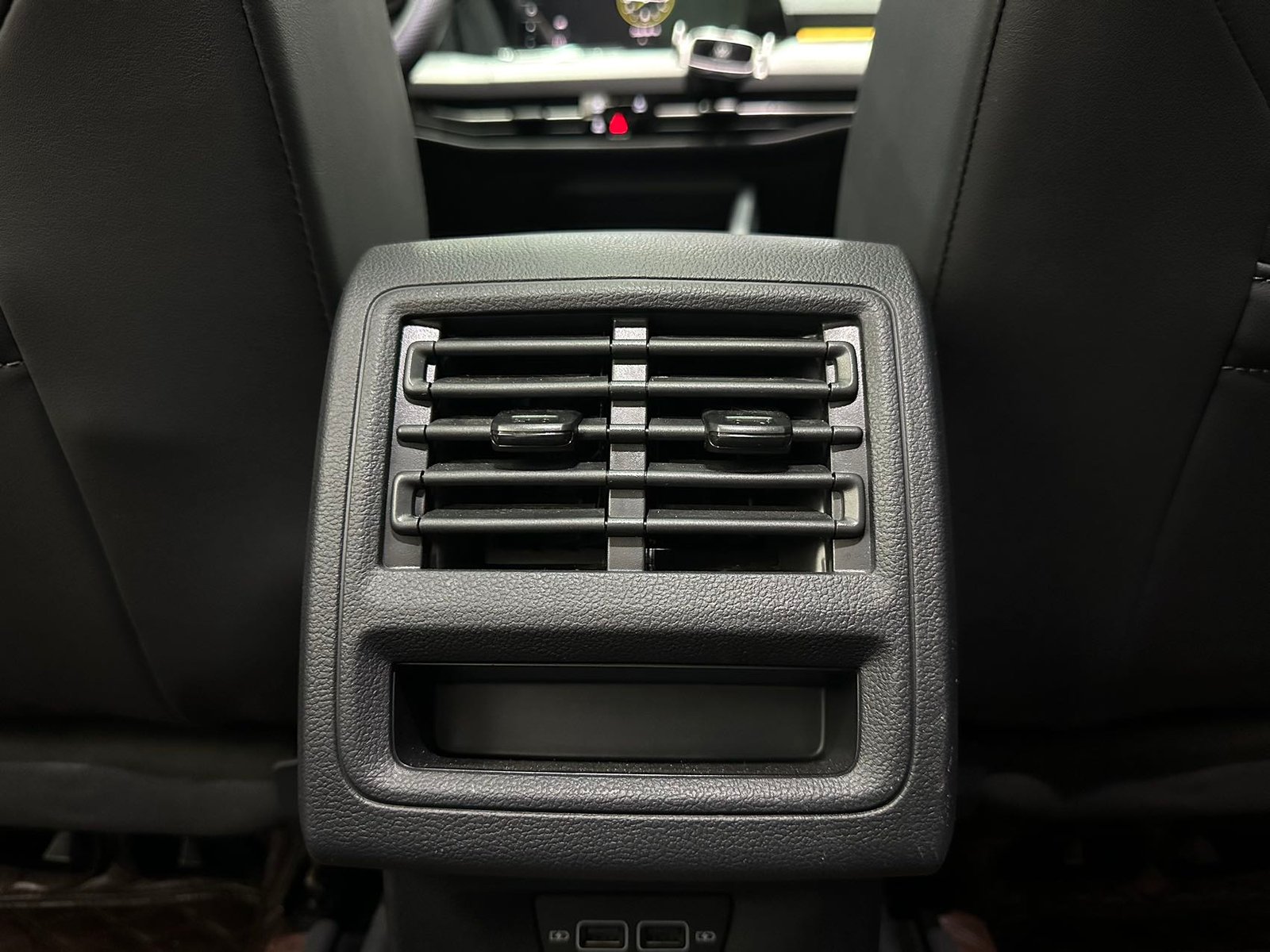 Volkswagen Golf 2023, 280TSI DSG Pro — изображение 17