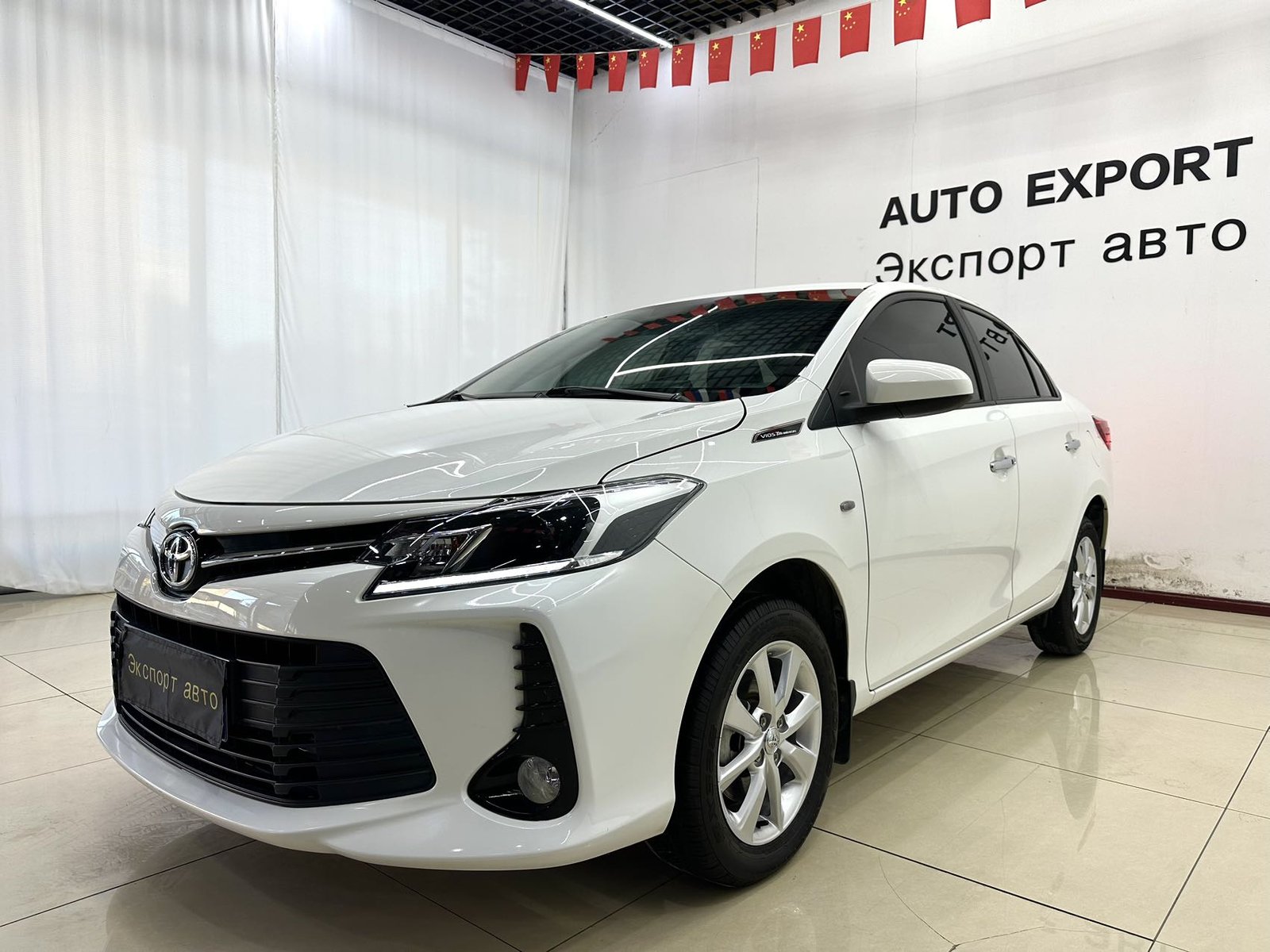 Toyota Vios 2022, 1.5L 20th Anniversary — изображение 2