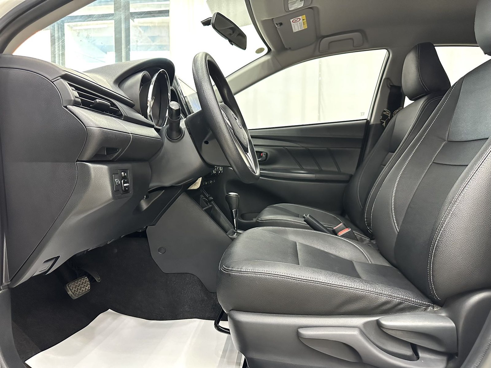 Toyota Vios 2022, 1.5L 20th Anniversary — изображение 7