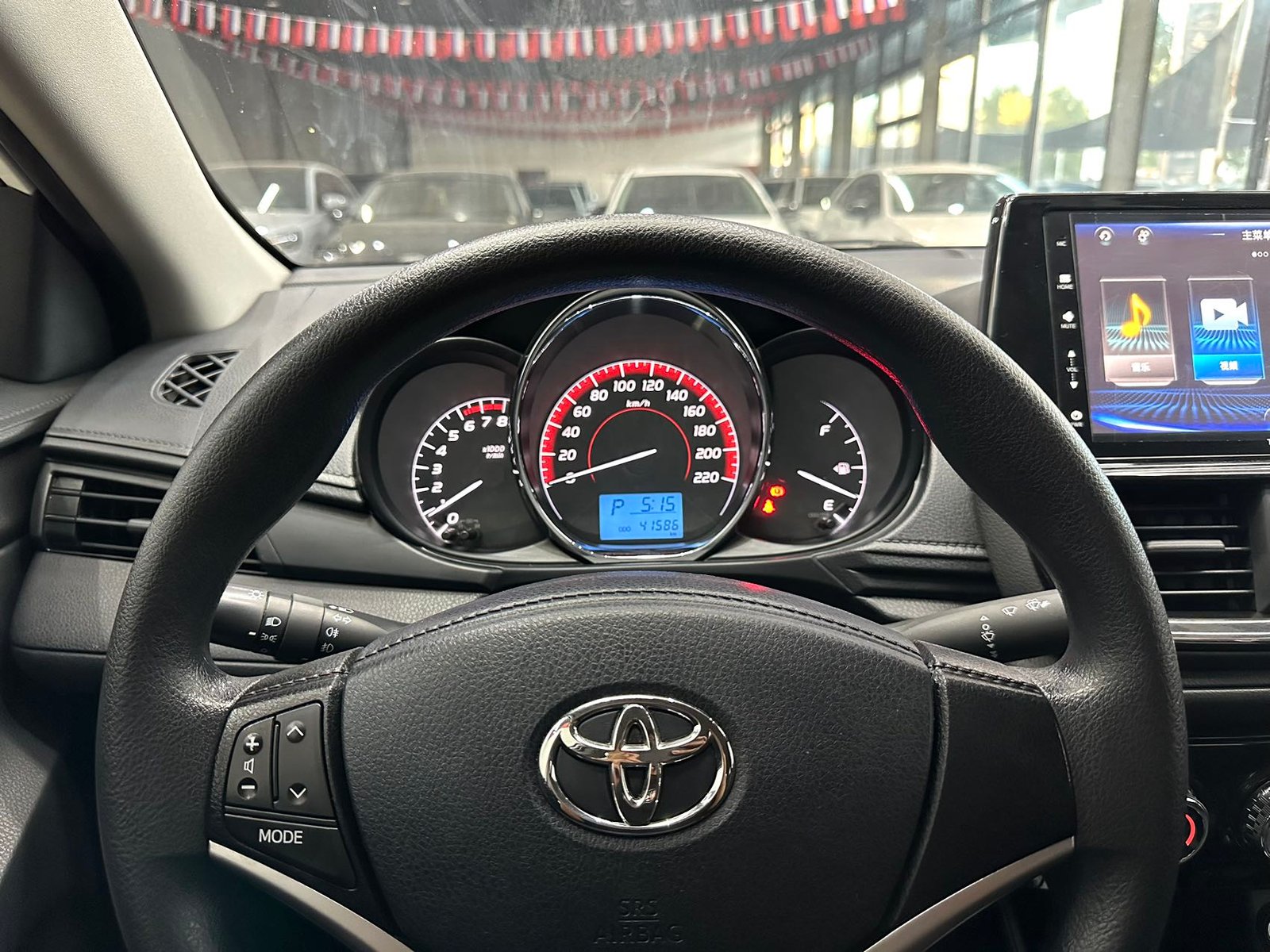 Toyota Vios 2022, 1.5L 20th Anniversary — изображение 18