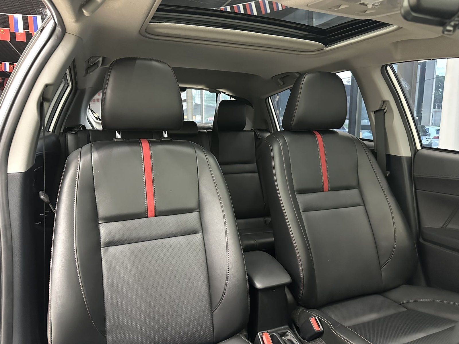 Toyota Yaris L 2022 года Yaris LX 1.5 л CVT Premium Edition — изображение 11