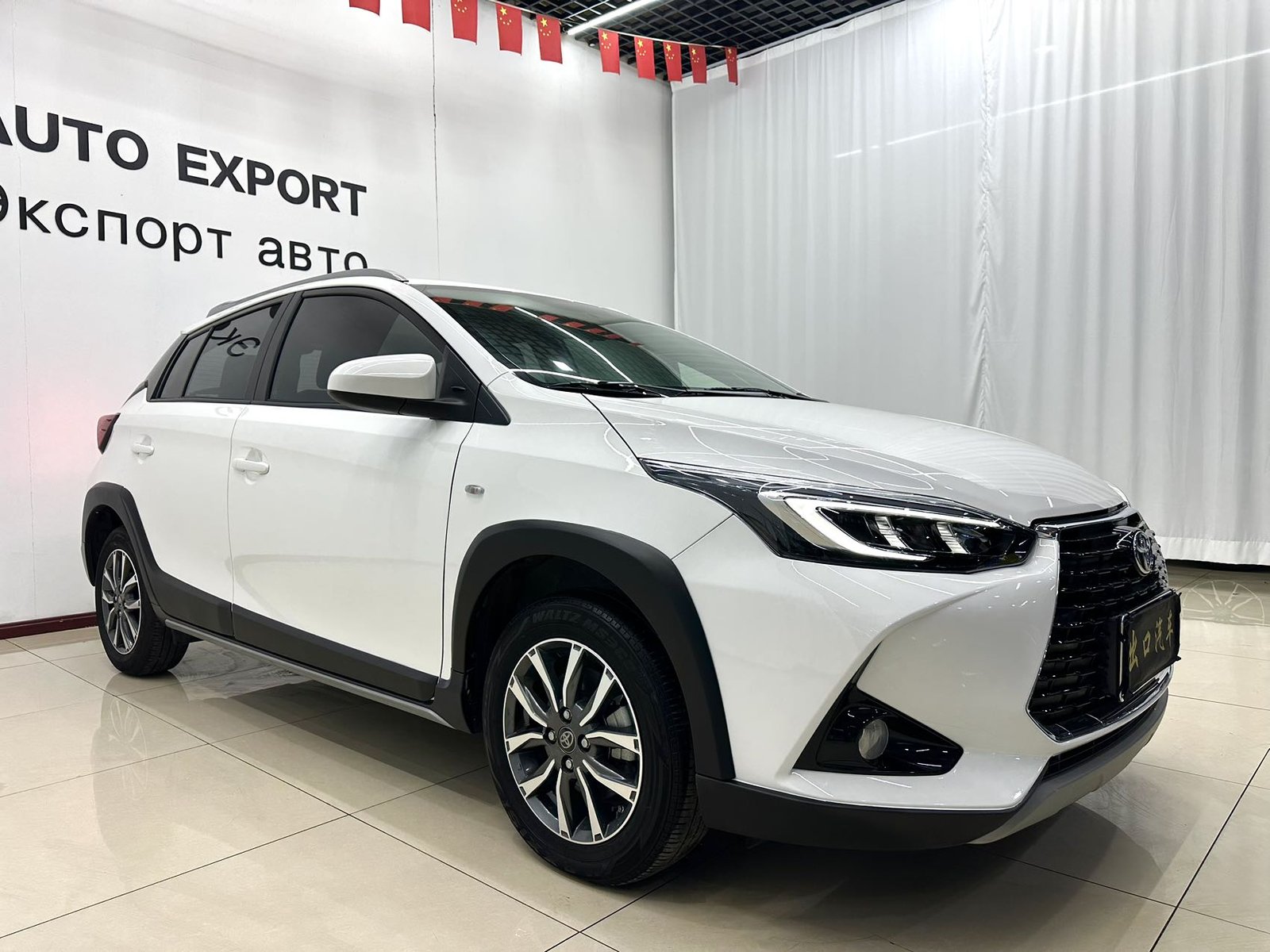 Toyota Yaris L 2022 года Yaris LX 1.5 л CVT Premium Edition — изображение 4