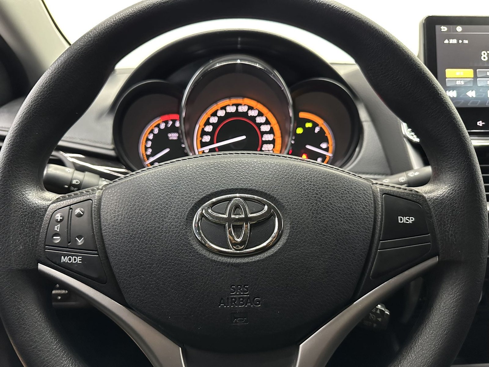 Toyota Yaris L 2022 года Yaris LX 1.5 л CVT Premium Edition — изображение 19