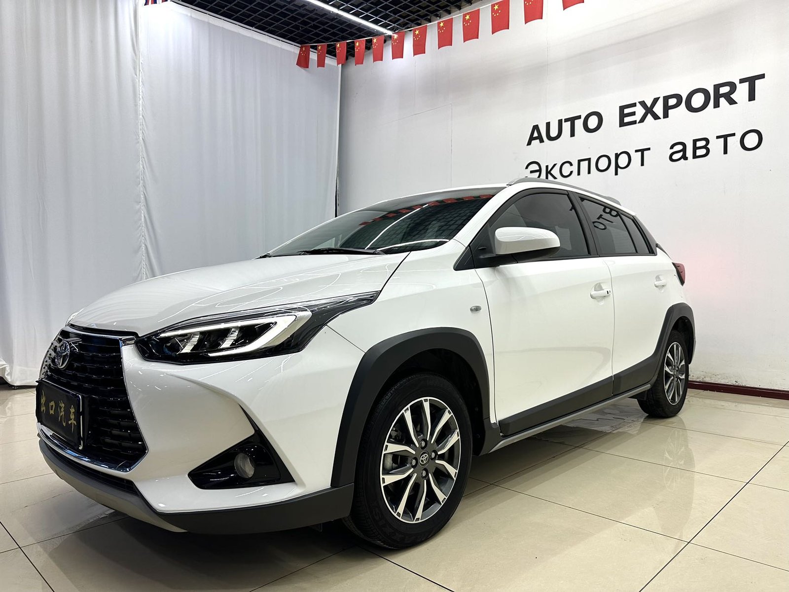Toyota Yaris L 2022 года Yaris LX 1.5 л CVT Premium Edition — изображение 2