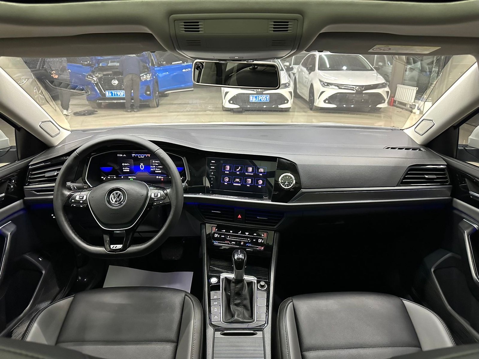 Volkswagen Sagitar, 2022 г., 280TSI DSG, комплектация «Премиум» — изображение 13