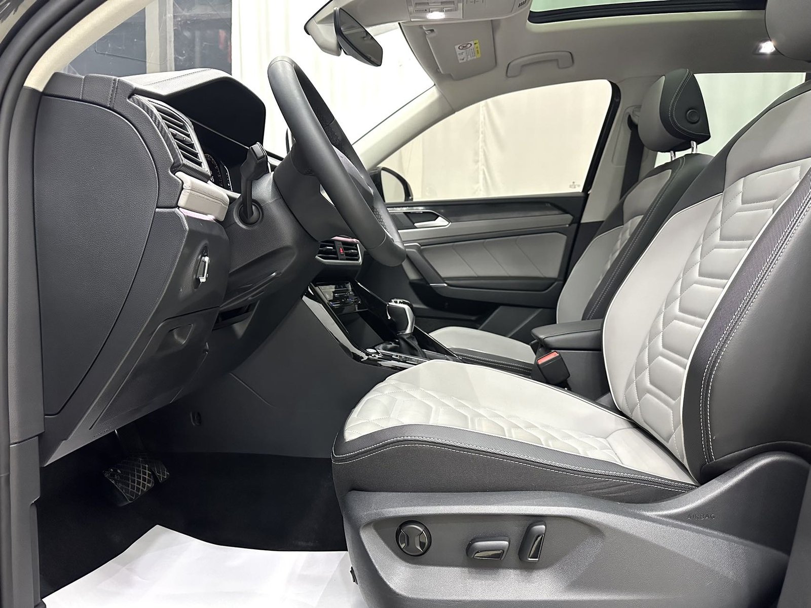 Volkswagen TAYRON 2023 года, 280TSI, 2WD Luxury Plus улучшенная версия - 图片 7