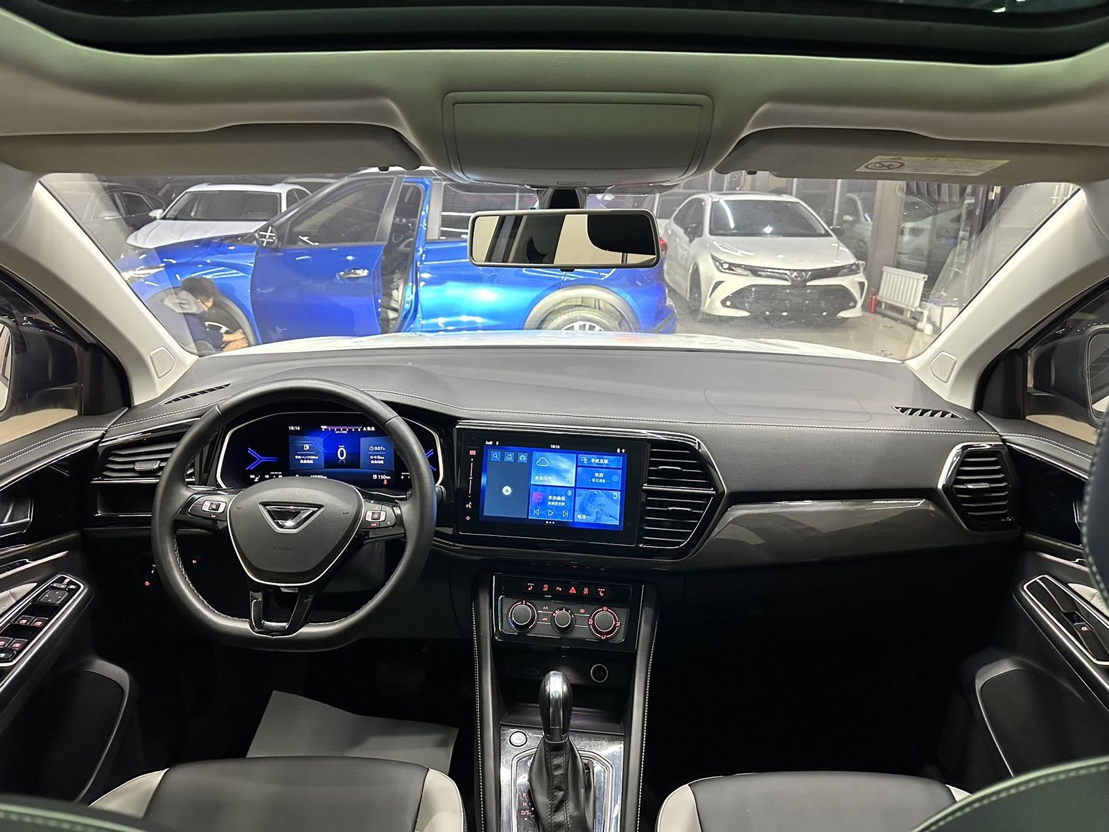 】Jetta VS7, 2022 г., версия Panda, 1.4T, автомат, комплектация Yuexiang Pro — изображение 13