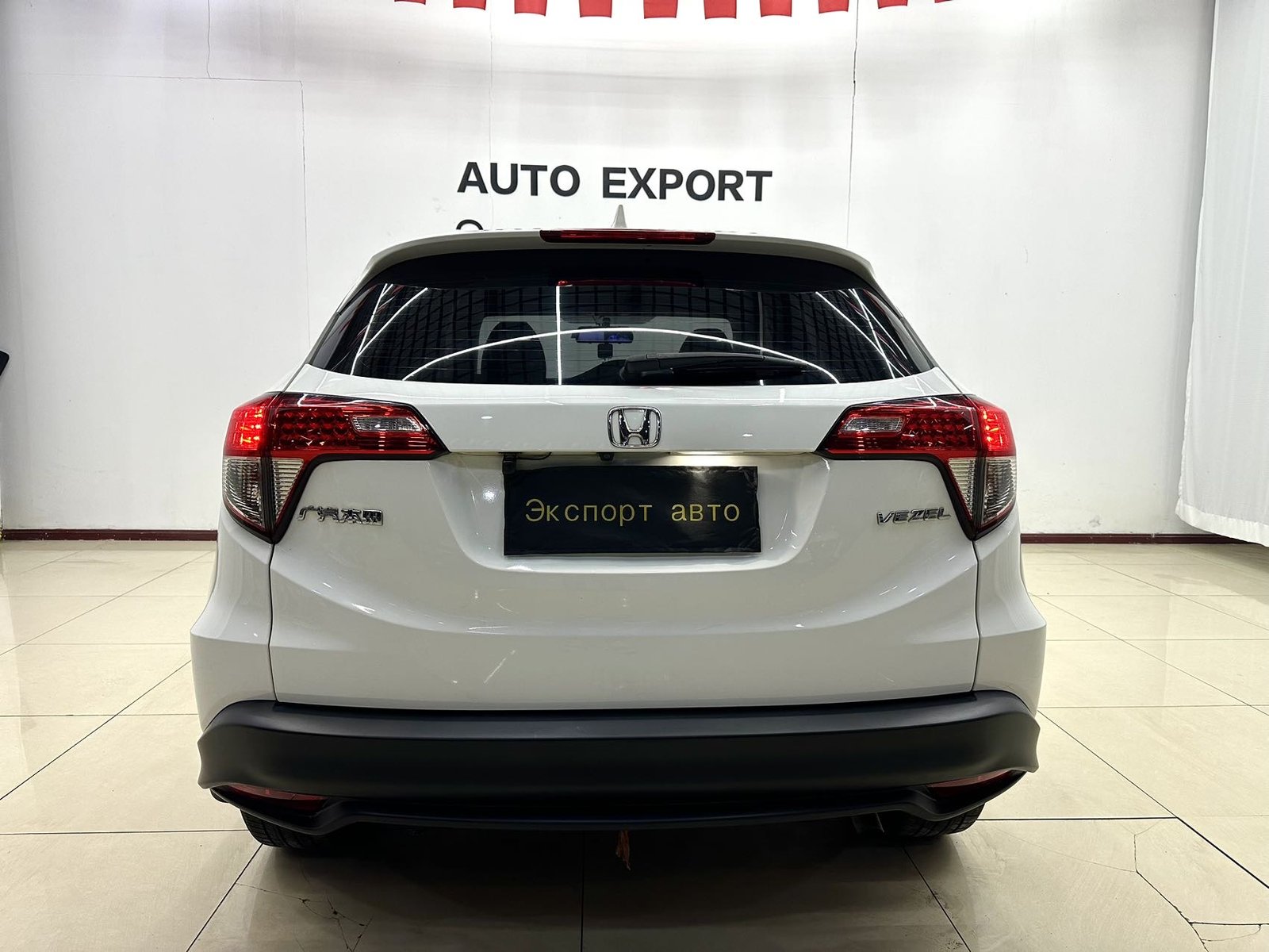 Honda Vezel, модель 2022, 1,5 л CVT, комплектация Pioneer — изображение 5