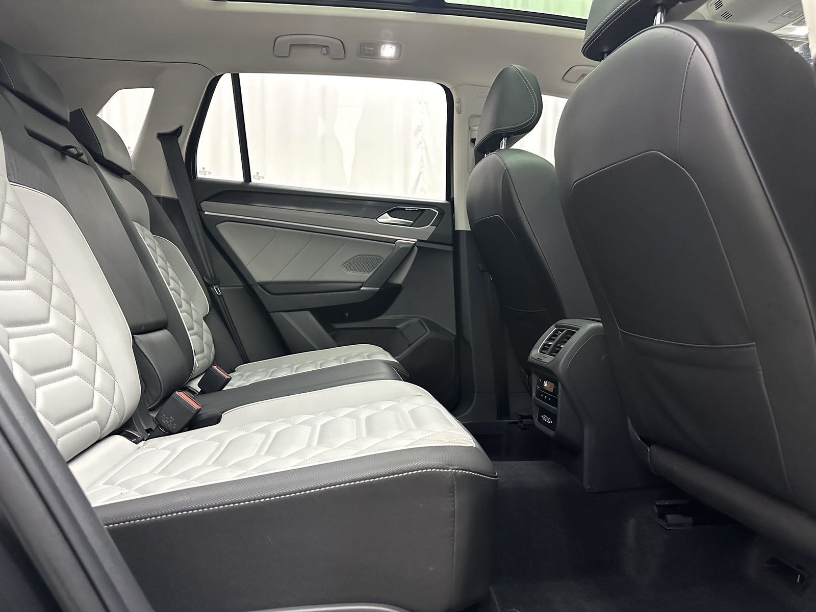 Volkswagen TAYRON 2023 года, 280TSI, 2WD Luxury Plus улучшенная версия - 图片 11