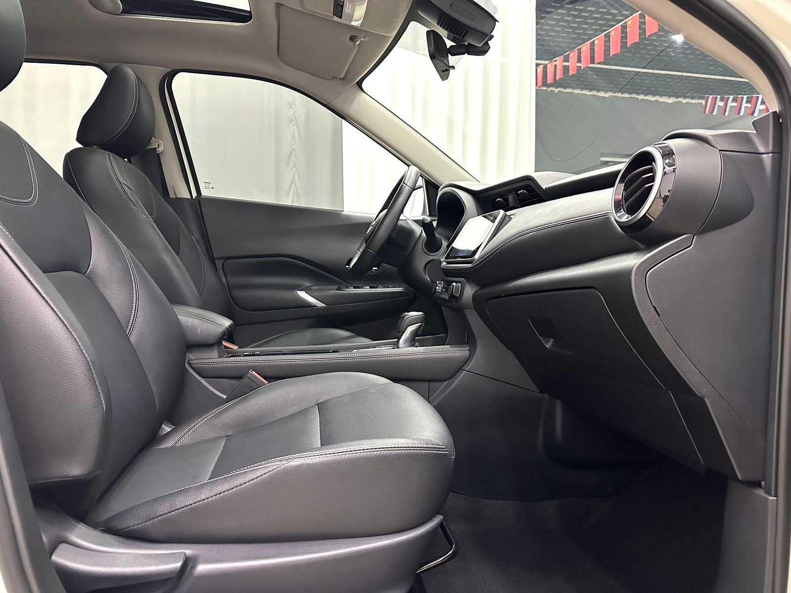 Nissan KICKS, модель 2023, версия Jinqing 1.5L, комплектация «Полный драйв» Люкс — изображение 10