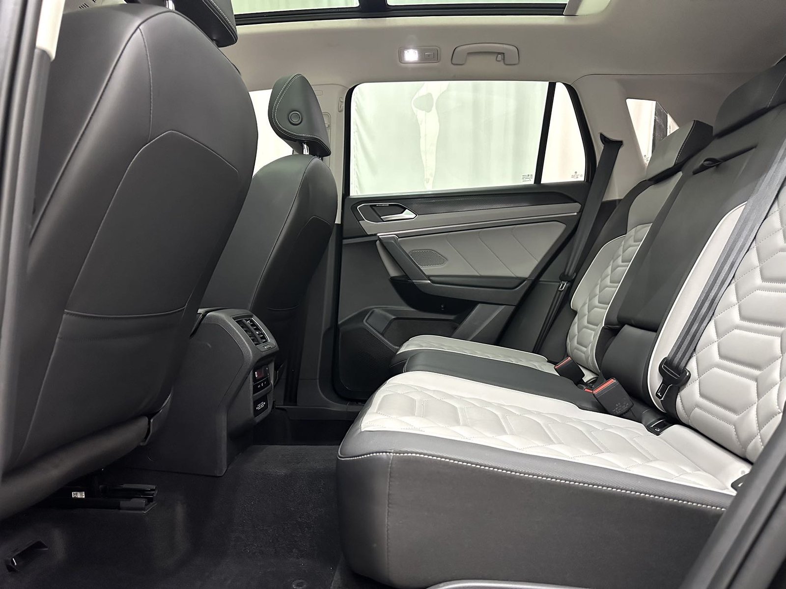 Volkswagen TAYRON 2023 года, 280TSI, 2WD Luxury Plus улучшенная версия - 图片 8